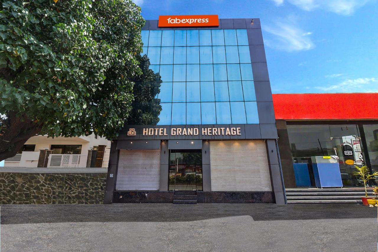 Fabhotel Grand Heritage Kurla West Mumbai Exterior photo